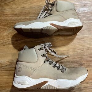 Timberland Women 9 Hiking Boots Tan ReBOTL GUC